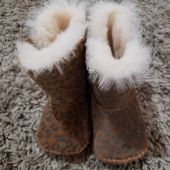 Ugg boots - Picture 4 of 4